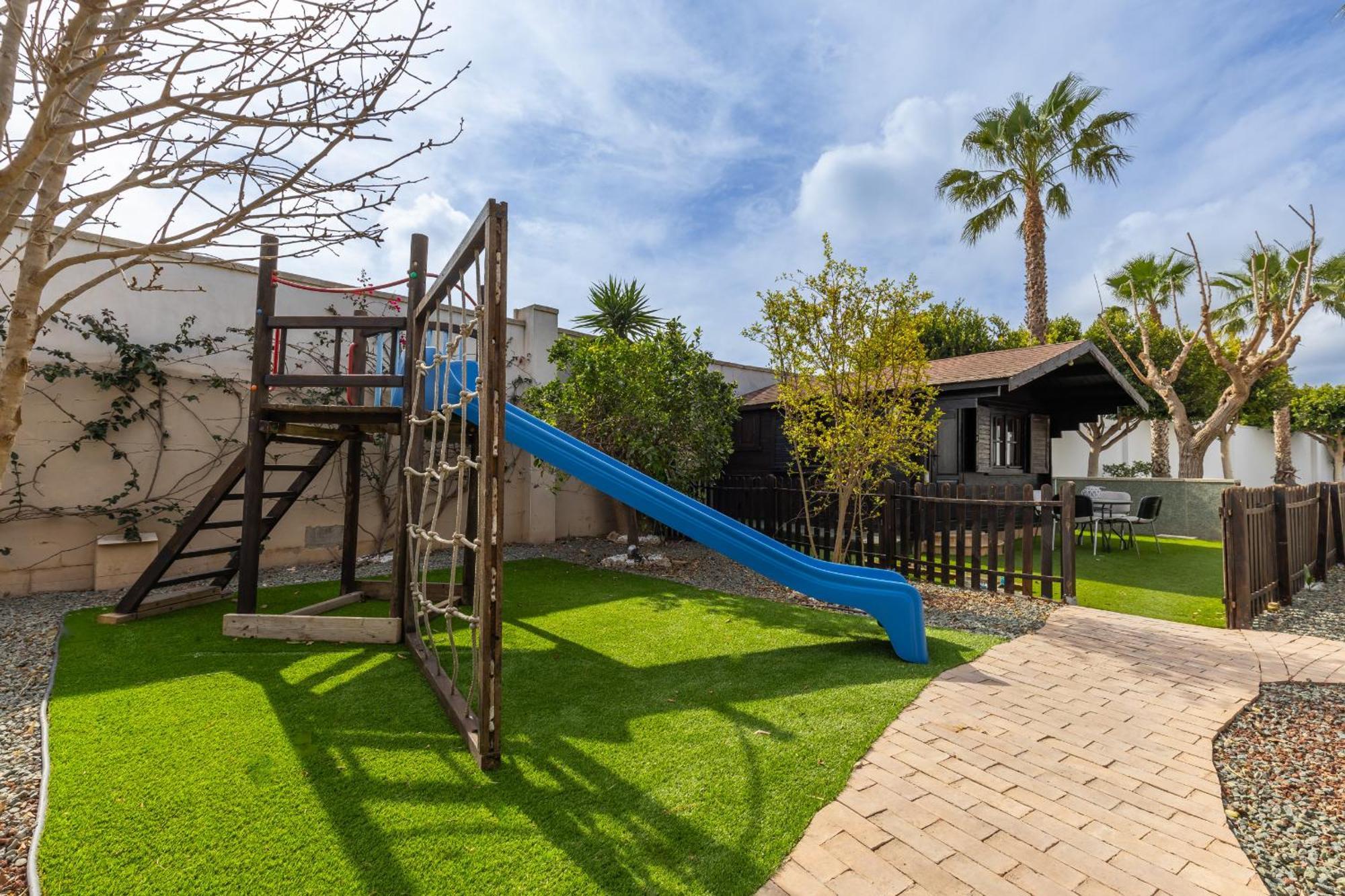 Waterwheel Villa By Fidalsa Almoradi Luaran gambar